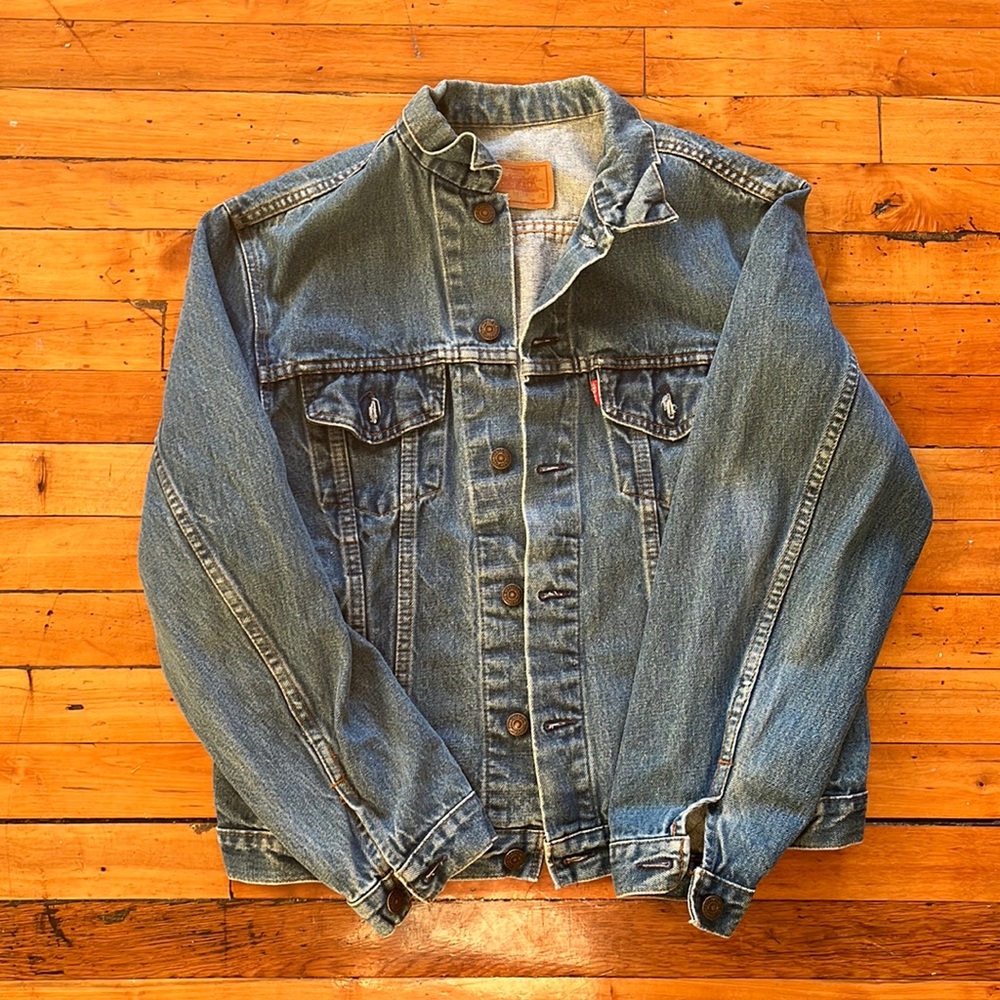 Dark denim vintage Levi’s jacket